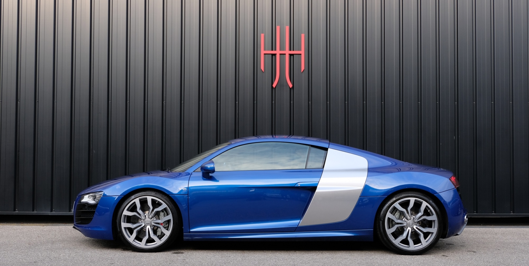 AUDI R8 V10 5.2